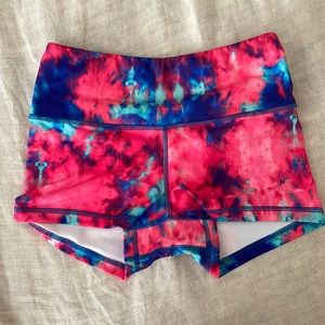 Like new Fleo shorts